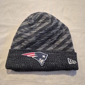 Patriots men's One Size fleece lined knit beanie EUC